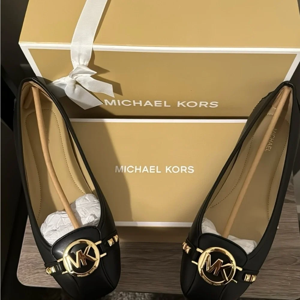 Brand New Michael Kors Pumps/flats in original box and gift box. - Picture 3 of 5